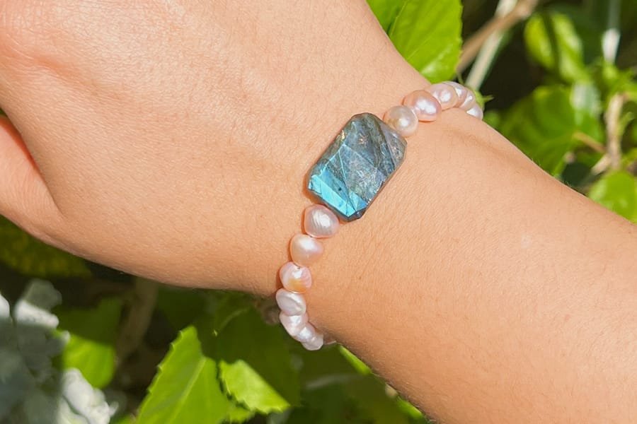 Joyería con Cuarzos y Minerales